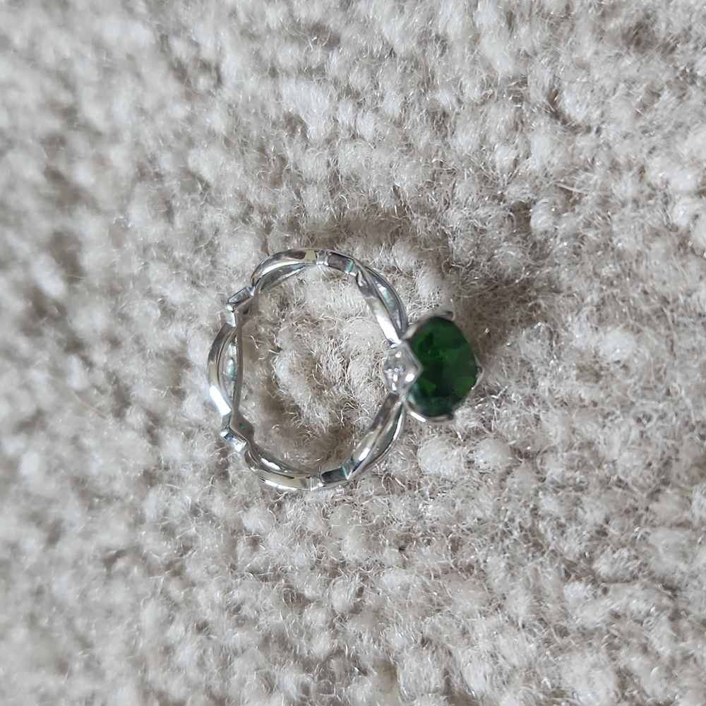 Size 5 ring